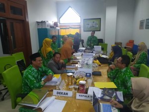Rapat Evaluasi dan tindak lanjut Kepuasan Dosen dan Tenaga Kependidikan Terhadap Manajemen SDM
